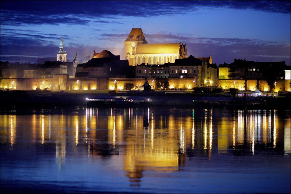 Teatr Baj Pomorski ทอรูน ภายนอก รูปภาพ