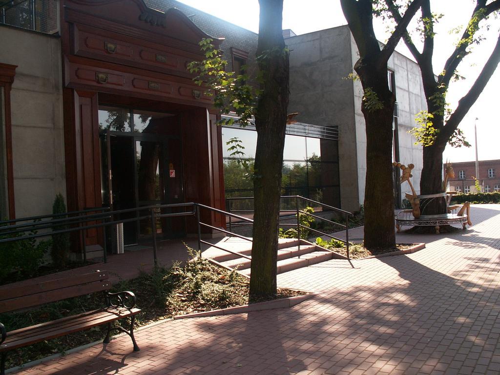 Teatr Baj Pomorski ทอรูน ภายนอก รูปภาพ